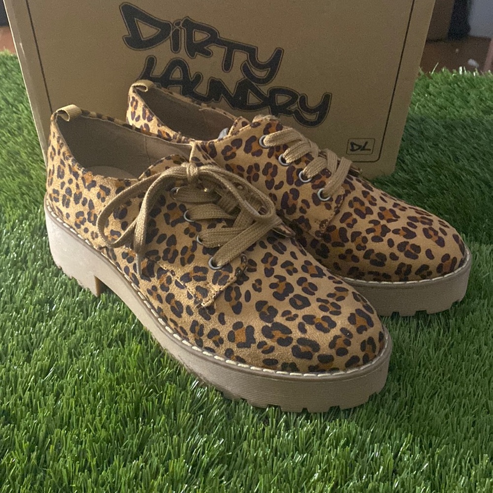 Womens shoes size 8.5